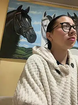 Snapshot of Shayla--broos chatting on 02-21-26, 08:43 Shayla--broos online show from 02-21-26, 08:43