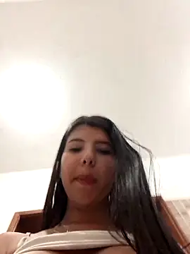 jade03  online show from 02-18-26, 08:05