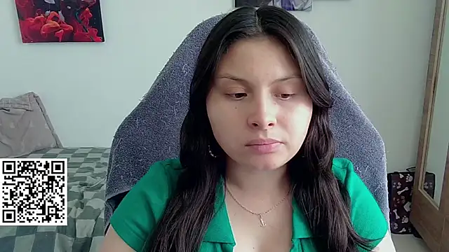 Snapshot of yessica_gomez01 chatting on 03-17-26, 09:40 yessica gomez01 online show from 03-17-26, 09:40
