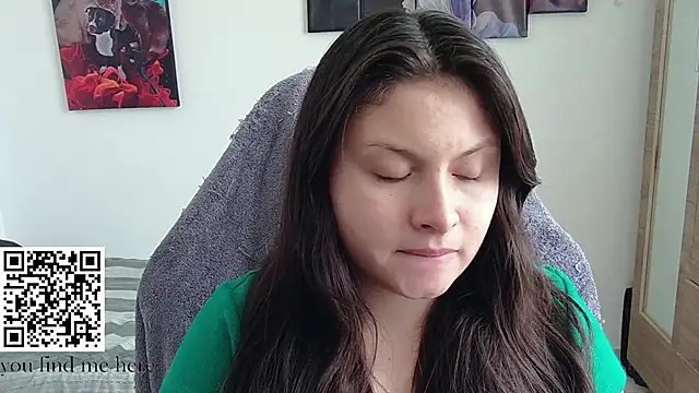 Snapshot of yessica_gomez01 chatting on 03-28-26, 08:30 yessica gomez01 online show from 03-28-26, 08:30