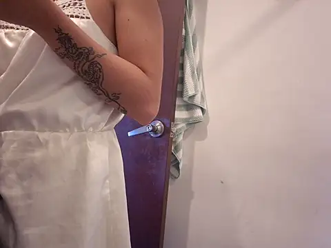 Yumicoco  online show from 01-18-26, 10:35