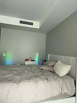 juliasweettits online show from 04-02-26, 10:51