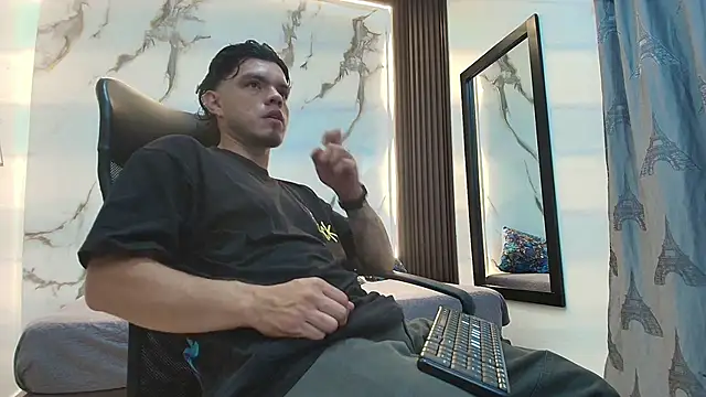 Enzo Turner online show from 01-16-26, 04:05