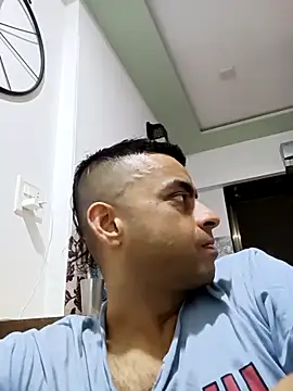 ashleellaunda7582 online show from 04-01-26, 02:25