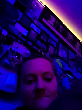 Snapshot of DisireAfterDark chatting on 02-22-26, 02:26 DisireAfterDark online show from 02-22-26, 02:26