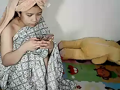 Snapshot of xxhotamizinggirl chatting on 02-06-26, 11:35 xxhotamizinggirl online show from 02-06-26, 11:35