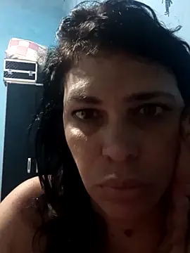 Snapshot of gaellymurlockx18 chatting on 02-06-26, 05:01 gaellymurlockx18 online show from 02-06-26, 05:01