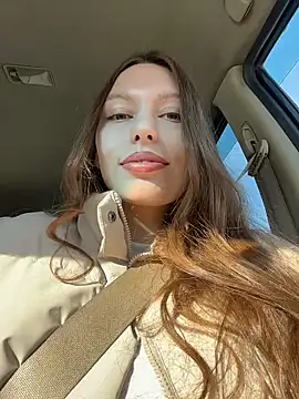 Snapshot of LeiaMood chatting on 02-15-26, 05:04 LeiaMood online show from 02-15-26, 05:04