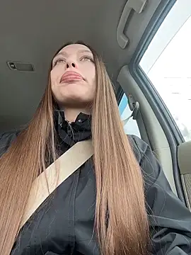 LeiaMood online show from 04-18-26, 05:11