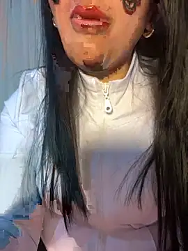 Snapshot of melissiaayzem chatting on 05-03-26, 06:14 melissiaayzem online show from 05-03-26, 06:14