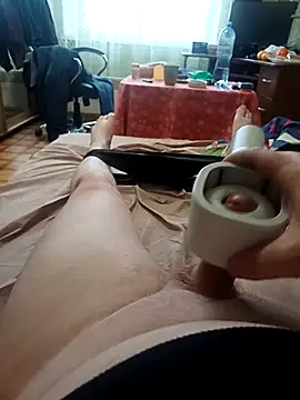 Snapshot of AndreyUk@xh chatting on 01-10-26, 10:17 AndreyUkxh online show from 01-10-26, 10:17