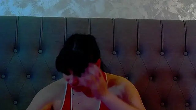 Snapshot of MaddyAllure chatting on 02-14-26, 07:38 MaddyAllure online show from 02-14-26, 07:38