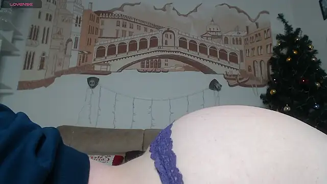 Secret Emma online show from 01-16-26, 12:42