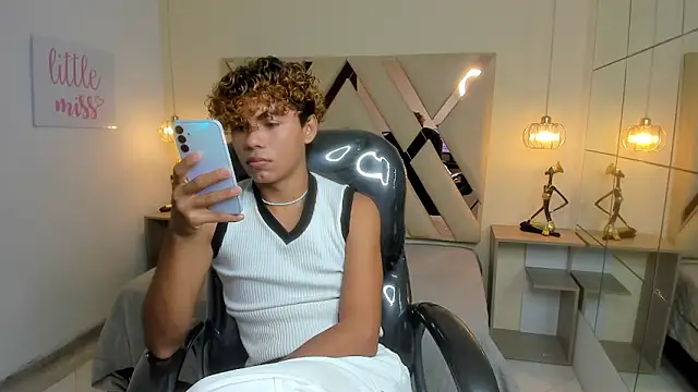 Anyelo Twink online show from 03-10-26, 08:47