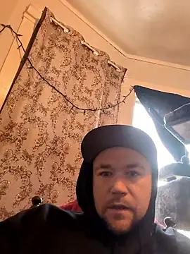 Snapshot of Wet4Bread chatting on 01-10-26, 03:36 Wet4Bread online show from 01-10-26, 03:36