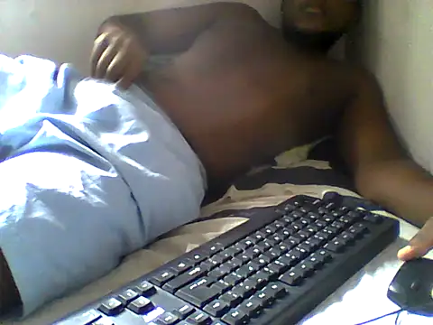 handsomeguy02 online show from 04-15-26, 02:02