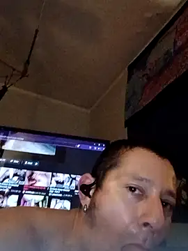 Snapshot of Enriquelobito69@xh chatting on 04-09-26, 01:05 Enriquelobito69xh online show from 04-09-26, 01:05