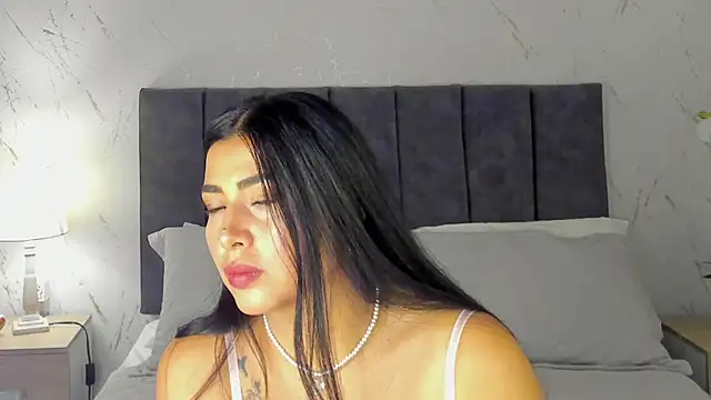 Snapshot of Antonella_Coruso chatting on 02-17-26, 08:48 Antonella Coruso online show from 02-17-26, 08:48