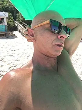 Snapshot of dogfrota chatting on 02-12-26, 05:41 dogfrota online show from 02-12-26, 05:41