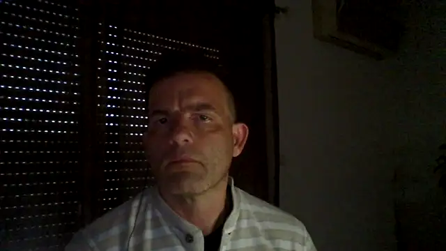 Snapshot of _grj1 chatting on 04-23-26, 07:16 grj1 online show from 04-23-26, 07:16