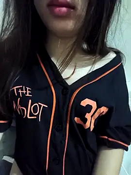 Dorea-mon online show from 04-16-26, 09:39