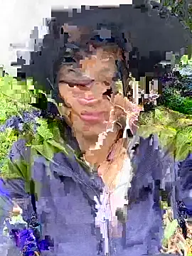 Snapshot of sun-shii chatting on 07-18-26, 12:59 sun-shii online show from 07-18-26, 12:59