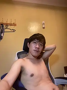Snapshot of asian_guy67 chatting on 05-25-26, 01:28 asian guy67 online show from 05-25-26, 01:28