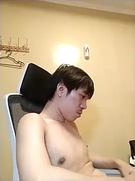 Snapshot of asian_guy67 chatting on 05-29-26, 07:45 asian guy67 online show from 05-29-26, 07:45
