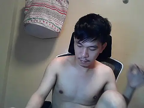 Snapshot of asian_guy67 chatting on 06-16-26, 04:53 asian guy67 online show from 06-16-26, 04:53
