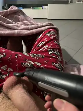 Snapshot of Buenoboss chatting on 02-06-26, 08:23 Buenoboss online show from 02-06-26, 08:23