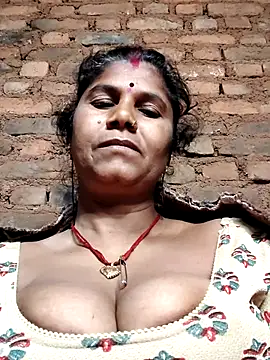 Hot di97 online show from 03-22-26, 12:25