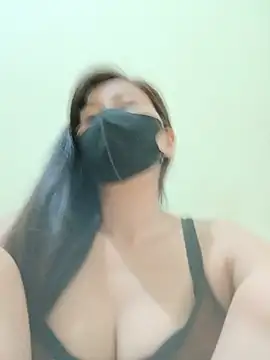 Snapshot of Lyly-68688 chatting on 07-11-26, 02:14 Lyly-68688 online show from 07-11-26, 02:14