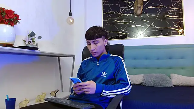 XanderGrey8 online show from 01-17-26, 06:55