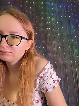 Snapshot of coy_girl_ chatting on 02-04-26, 11:49 coy girl online show from 02-04-26, 11:49