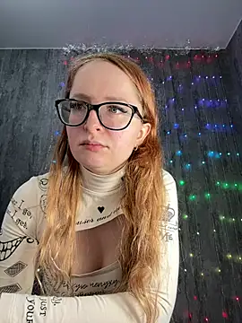 Snapshot of coy_girl_ chatting on 02-06-26, 12:19 coy girl online show from 02-06-26, 12:19