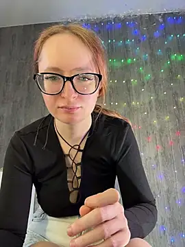 Snapshot of coy_girl_ chatting on 02-07-26, 11:58 coy girl online show from 02-07-26, 11:58