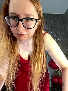 Snapshot of coy_girl_ chatting on 02-14-26, 11:18 coy girl online show from 02-14-26, 11:18