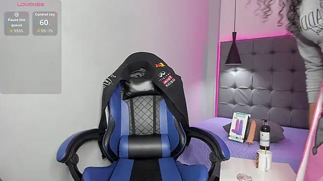 scarletcherry18 online show from 03-27-26, 03:12