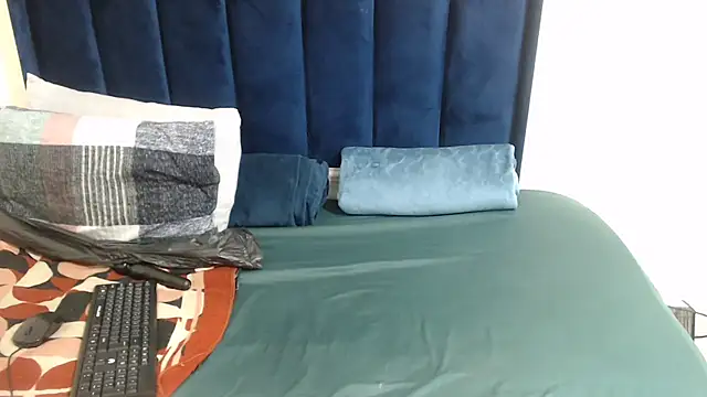 Cutebootyxx online show from 04-09-26, 07:41