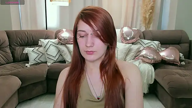 Snapshot of Polly_Sweet chatting on 02-20-26, 11:32 Polly Sweet online show from 02-20-26, 11:32