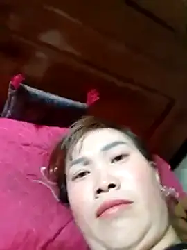 Snapshot of karara97 chatting on 02-13-26, 02:02 karara97 online show from 02-13-26, 02:02