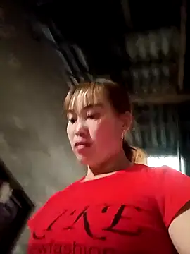 Snapshot of karara97 chatting on 02-18-26, 10:11 karara97 online show from 02-18-26, 10:11