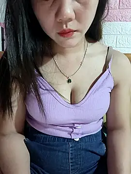 Snapshot of Ngocmai_lazdy chatting on 05-06-26, 01:27 Ngocmai lazdy online show from 05-06-26, 01:27