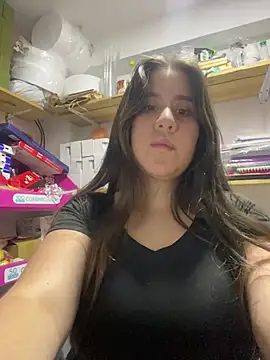 Scarlet noire outdoors  online show from 01-16-26, 12:14