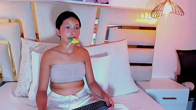 Snapshot of Real_virgin_Pussy chatting on 05-16-26, 01:32 Real virgin Pussy online show from 05-16-26, 01:32