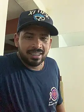 Sougenteboa1 online show from 01-18-26, 07:45