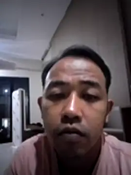 Snapshot of Rizal892189 chatting on 01-12-26, 08:14 Rizal892189 online show from 01-12-26, 08:14