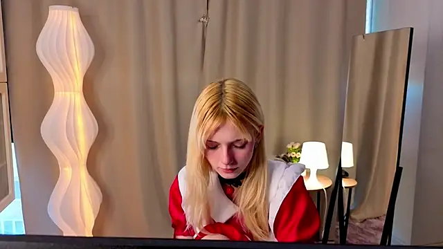 Snapshot of JuanaSumma chatting on 02-10-26, 06:17 JuanaSumma online show from 02-10-26, 06:17