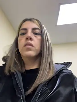 Snapshot of Paulinaa_bella chatting on 02-26-26, 11:26 Paulinaa bella online show from 02-26-26, 11:26