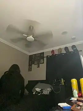 Snapshot of Divin3369 chatting on 03-14-26, 04:29 Divin3369 online show from 03-14-26, 04:29